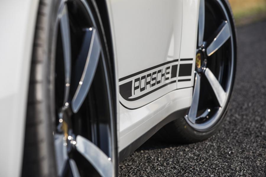 Детали экстерьера Porsche 911 Carrera (992) 2020 года  (AU) (фото 37 из 40)
